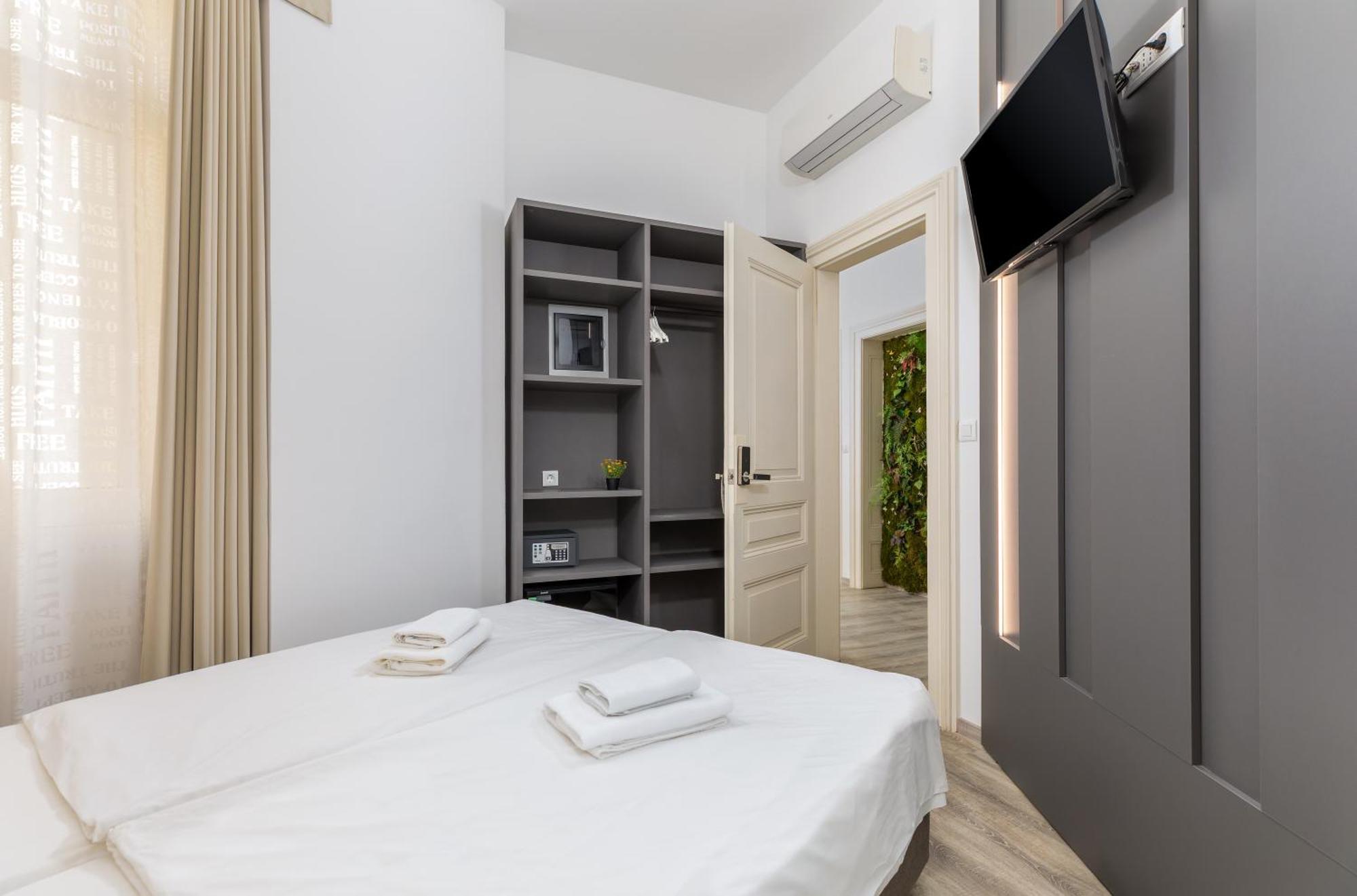 Boutique Suites Joyce Пула Екстериор снимка
